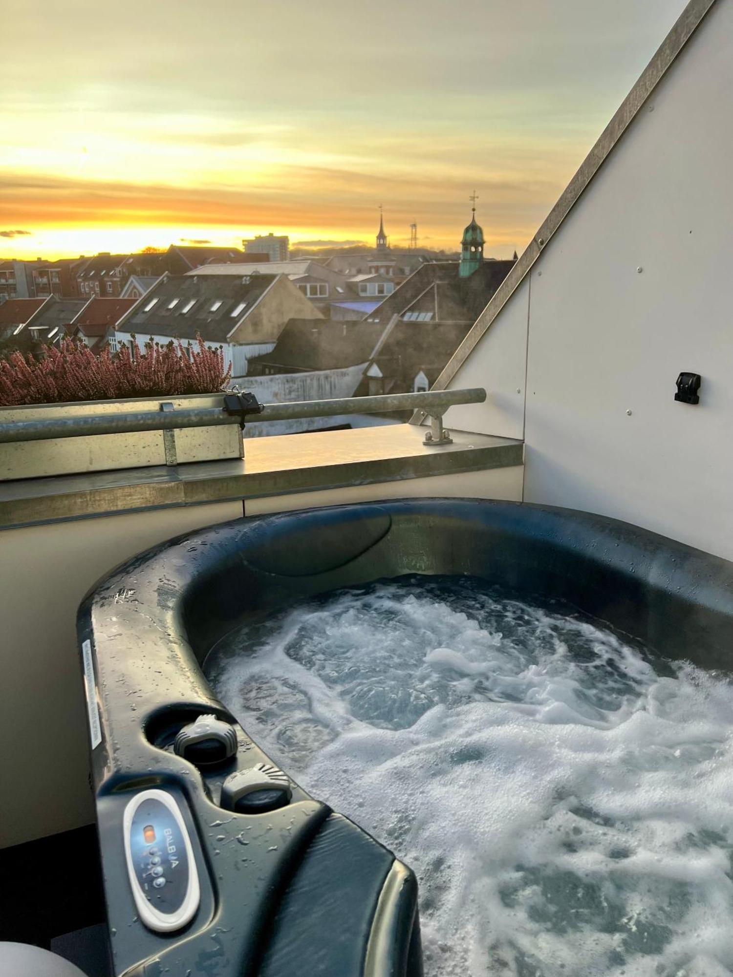 Mortens Kro Boutique Hotel Aalborg Exterior photo