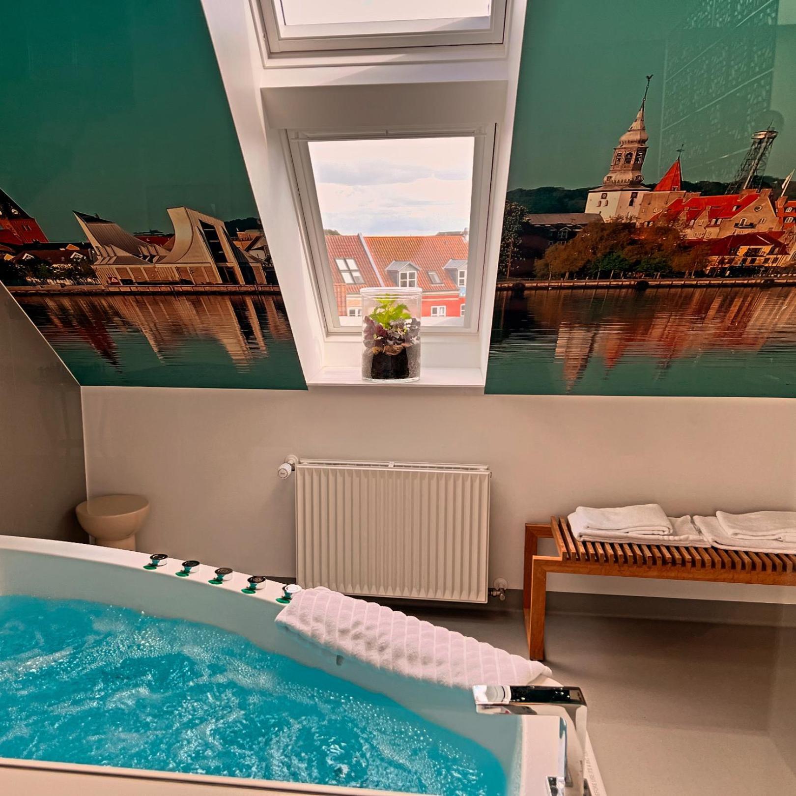 Mortens Kro Boutique Hotel Aalborg Exterior photo